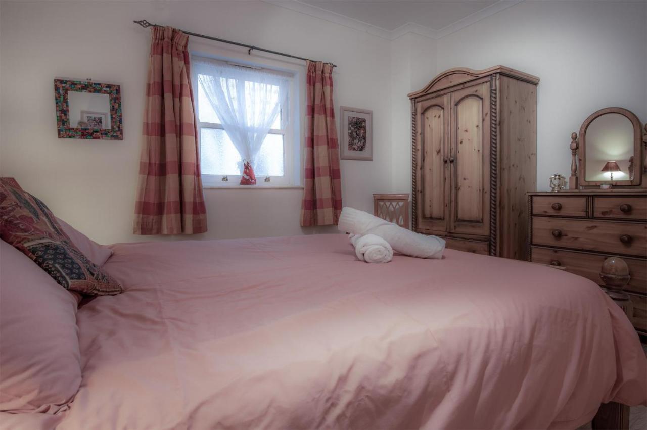 Arcadia - 1 Bedroom Apartment - Tenby Extérieur photo