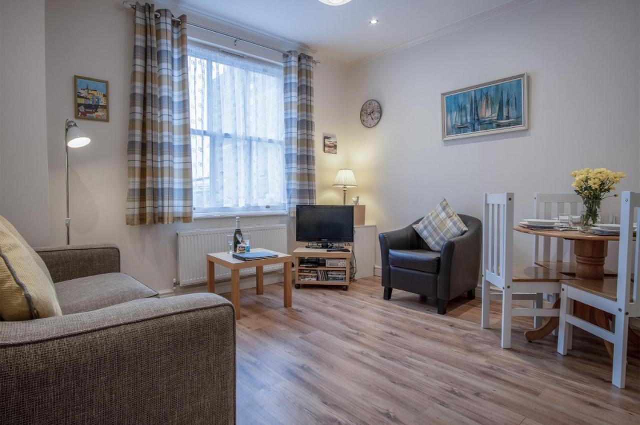 Arcadia - 1 Bedroom Apartment - Tenby Extérieur photo
