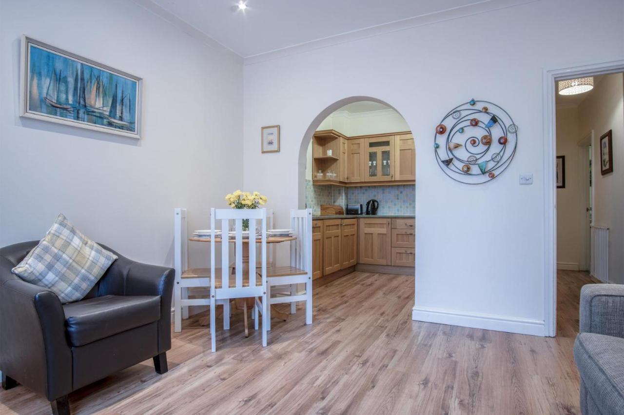 Arcadia - 1 Bedroom Apartment - Tenby Extérieur photo