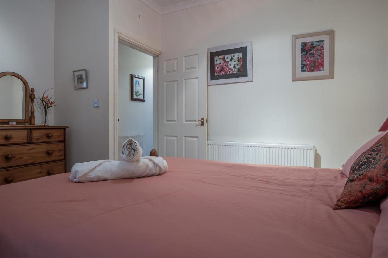 Arcadia - 1 Bedroom Apartment - Tenby Extérieur photo